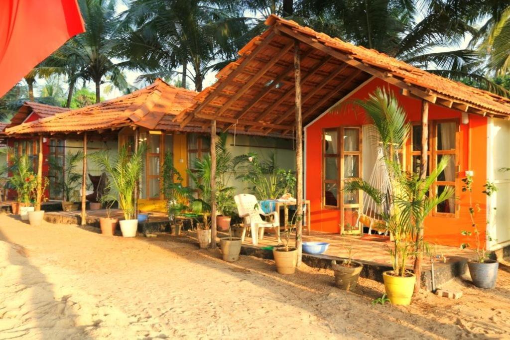 Kranti Yoga Tradition - Beach Resort Патнэм Экстерьер фото